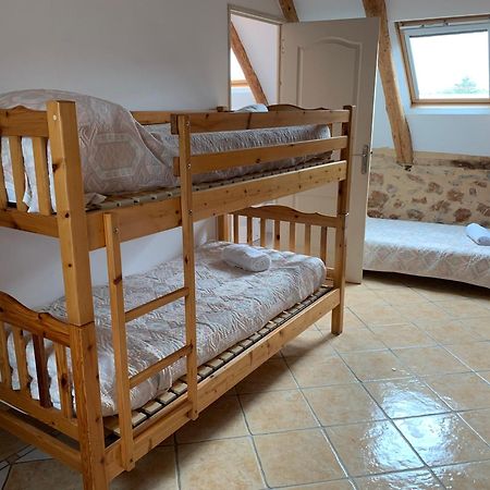 Cafe De La Place Gite & Chambres D'Hotes "Lou Pastre" Lanuéjols Kültér fotó