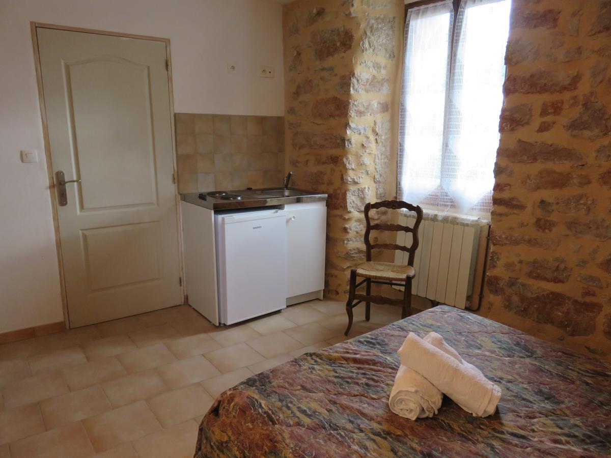 Cafe De La Place Gite & Chambres D'Hotes "Lou Pastre" Lanuéjols Kültér fotó