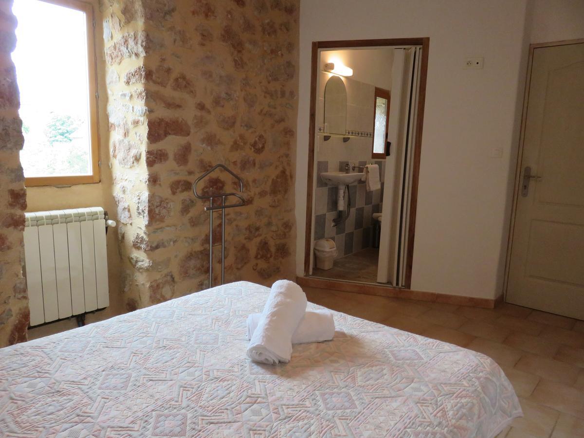 Cafe De La Place Gite & Chambres D'Hotes "Lou Pastre" Lanuéjols Kültér fotó